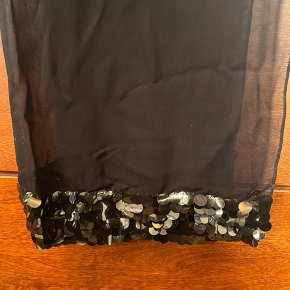 Women’s Liz Claiborne chiffon scarf with sequins. - Picture 1 of 3